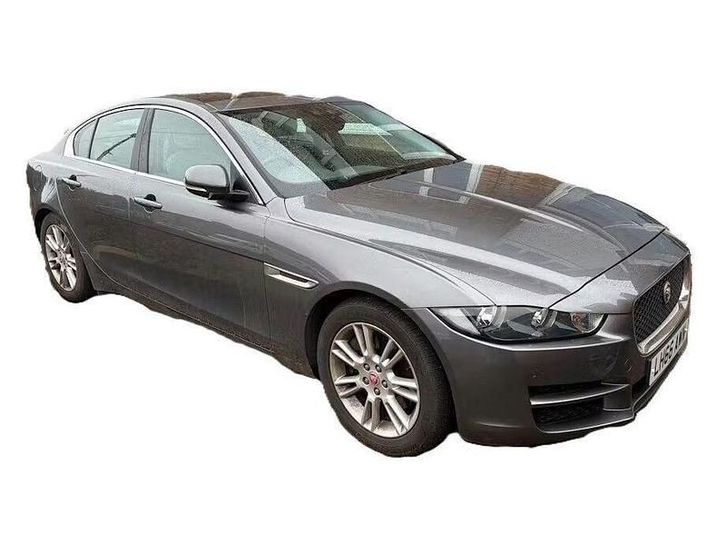 Used Jaguar XE Prestige 200 HP (147 kW) 2016 Grey Sedan