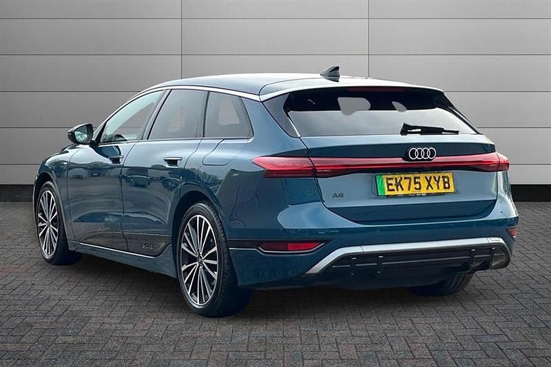 Used Audi A6 e-tron S-Line 210 kW (286 HP) 2025 Malpelo blue Estate