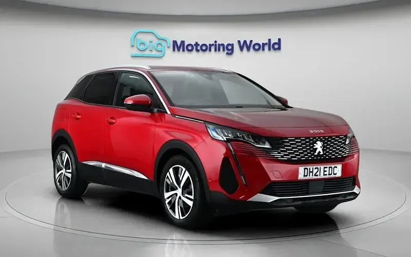 Used Peugeot 3008 Allure Premium 131 HP (96 kW) 2021 Red SUV