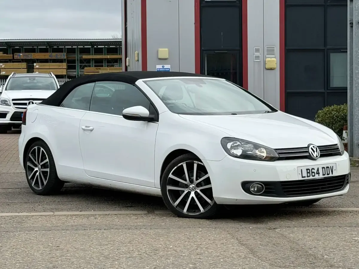 Używany VW Golf Cabriolet GT 140 KM (102 kW) 2015 Biały Kabriolet