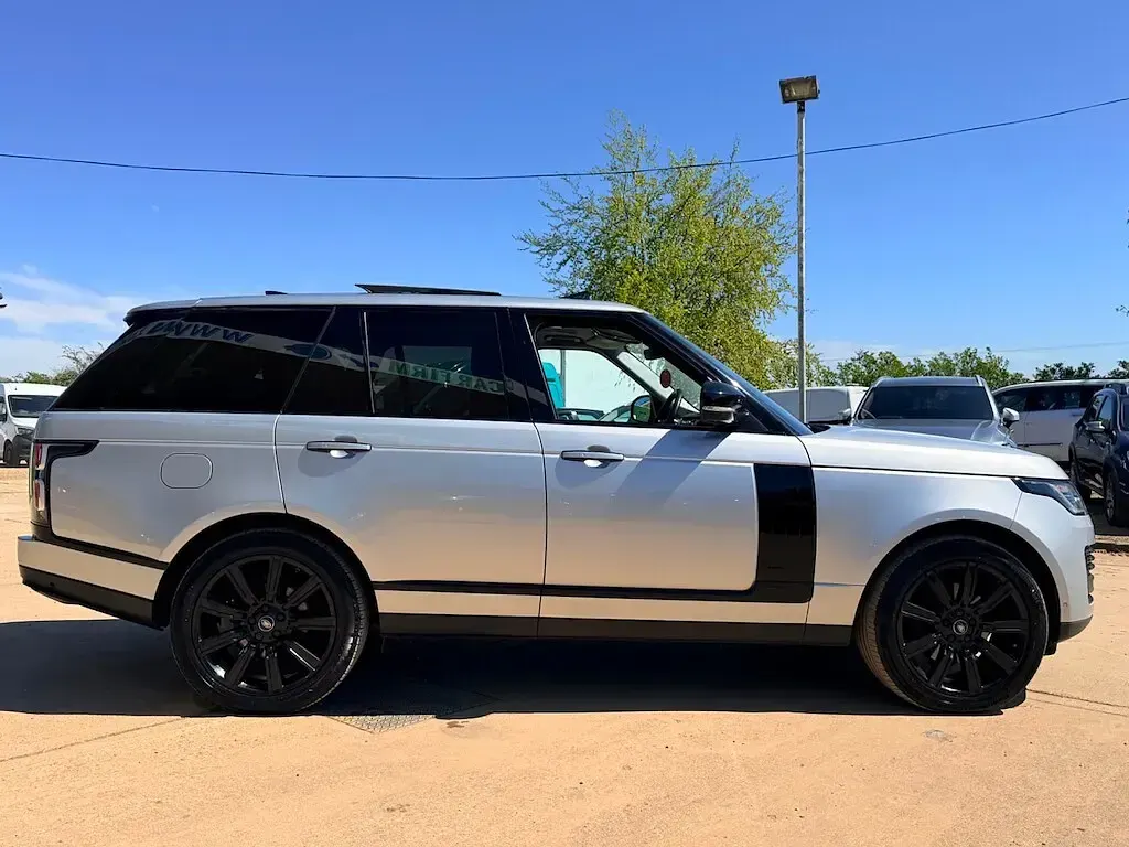 Used Land Rover Range Rover Autobiography 300 HP (220 kW) 2018 Silver SUV