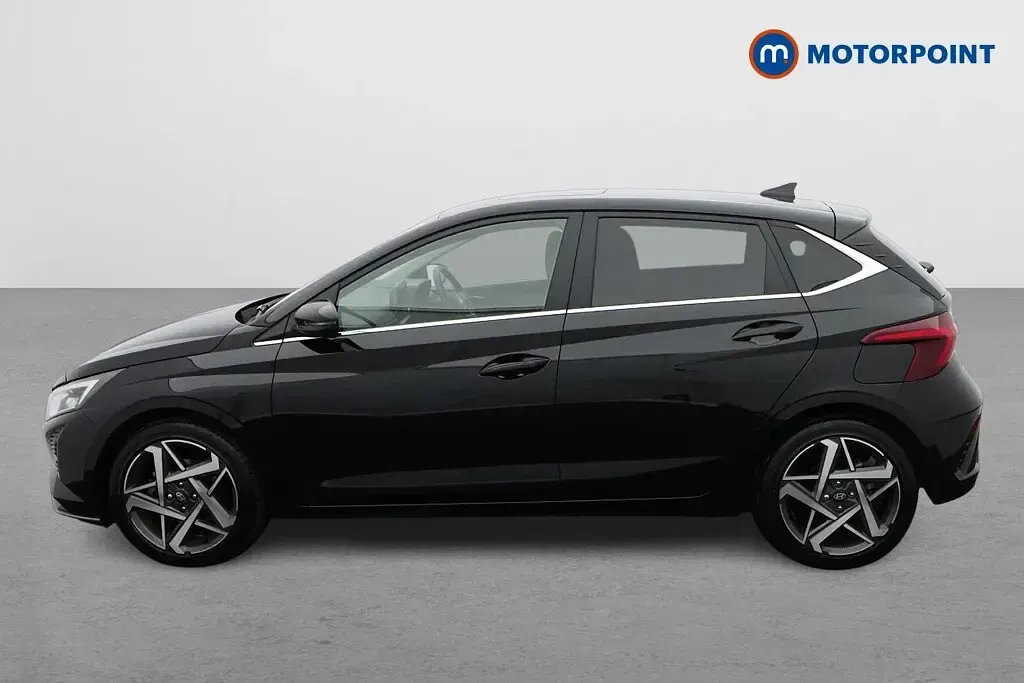 Used Hyundai i20 Ultimate 101 HP (74 kW) 2025 Black Hatchback