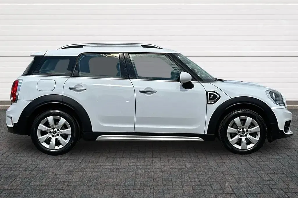 Used Mini Cooper SD Countryman Sport 190 HP (139 kW) 2018 White SUV