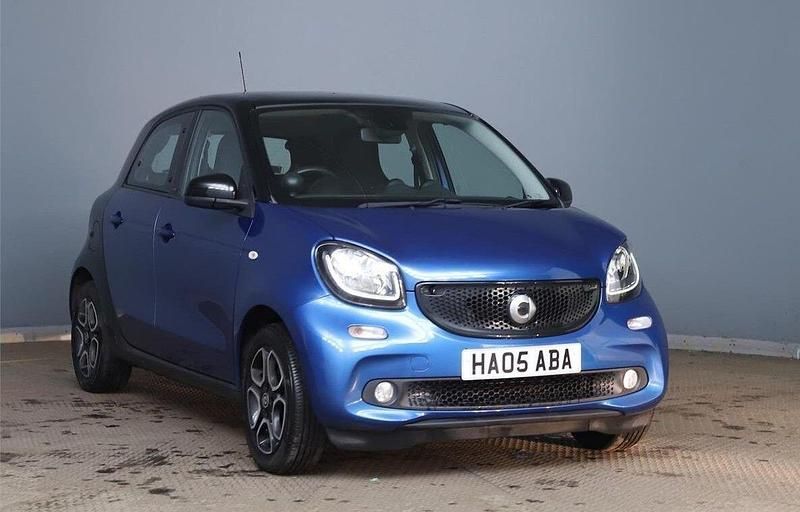 Blue Used 2016 Smart ForFour Premium Hatchback | £4,990 (Fair price) - Image 1/2
