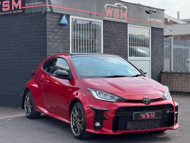 Red Used 2020 Toyota Yaris Hatchback | £23,999 (Good price) - Image 1/4