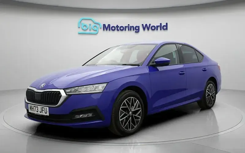 Used Skoda Octavia SE Technology 150 HP (110 kW) 2024 Blue Hatchback