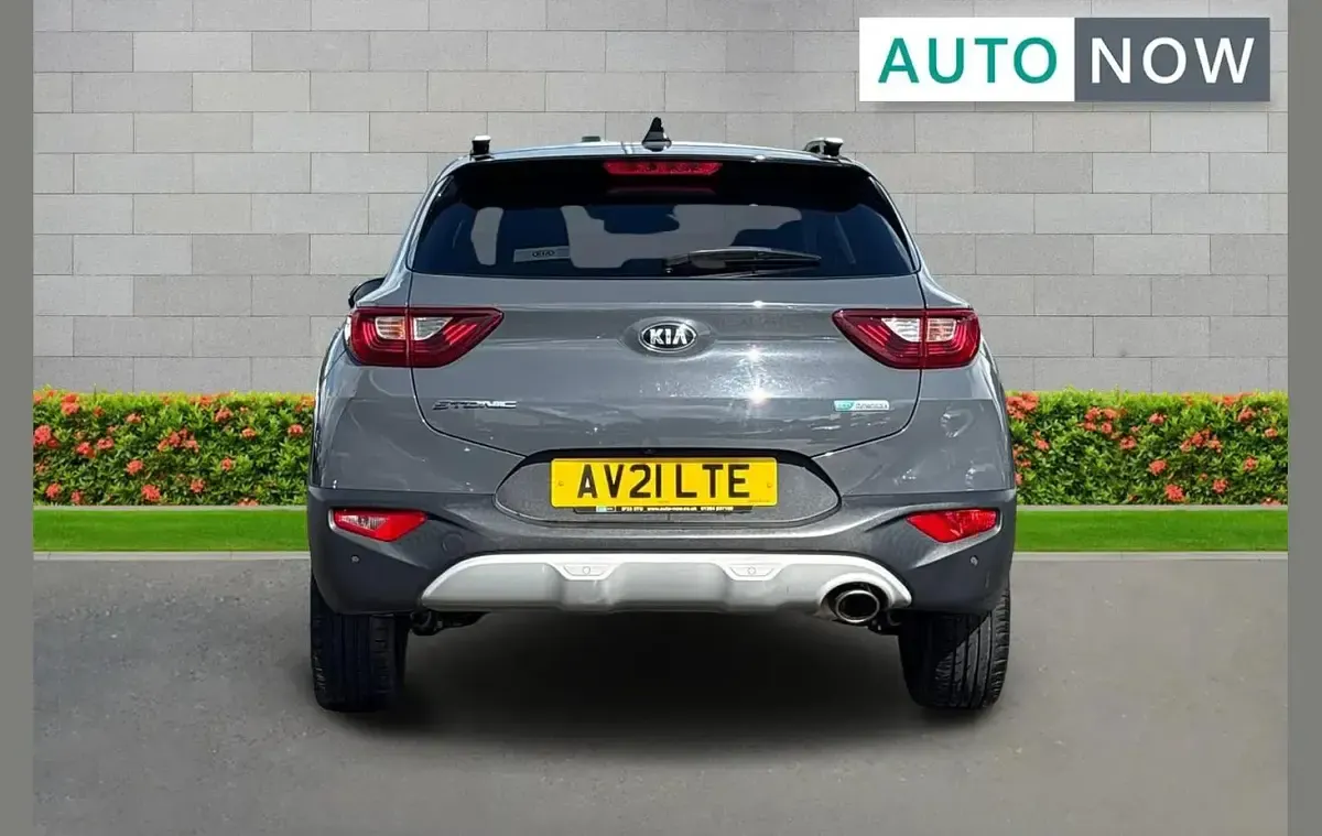 Used Kia Stonic 117 HP (86 kW) 2021 Grey SUV