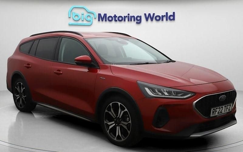 Red Used 2022 Ford Focus Active Estate | £17,400 (Fair price) - Image 1/4