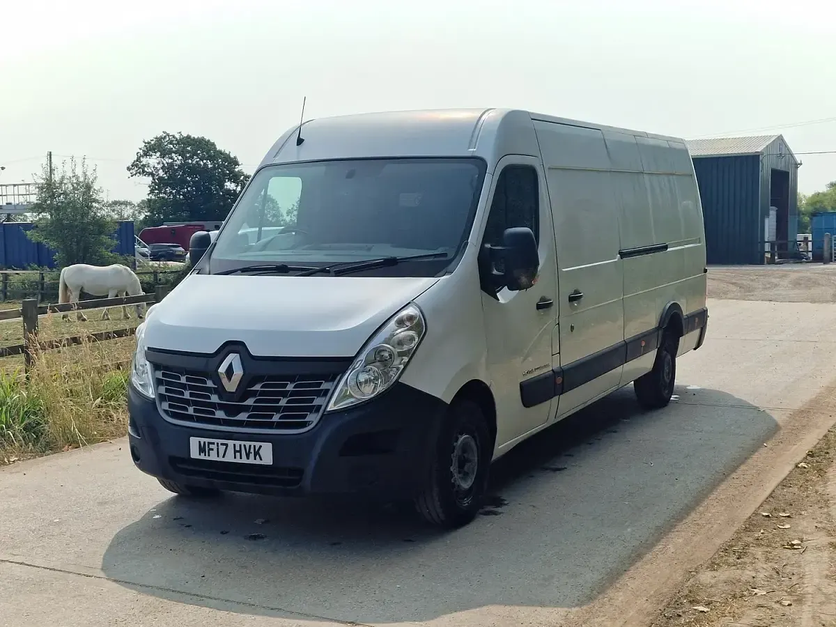 Used Renault Master 135 HP (99 kW) 2017 White Van