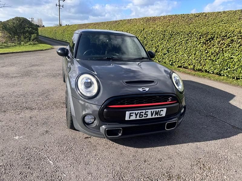 Begagnad Mini Cooper S Hatch 2015 Grå Halvkombi