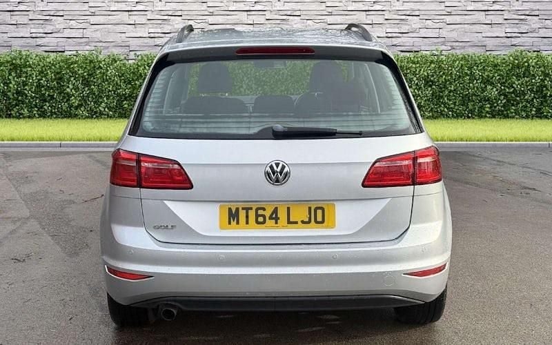 Used VW Golf VII SE 110 HP (80 kW) 2016 Hatchback