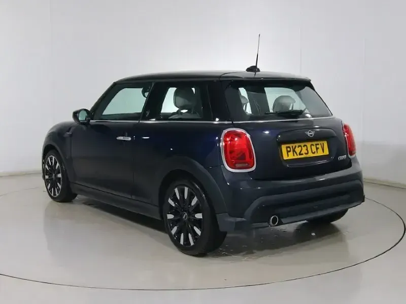 Used Mini Cooper Exclusive 134 HP (98 kW) 2023 Black Hatchback