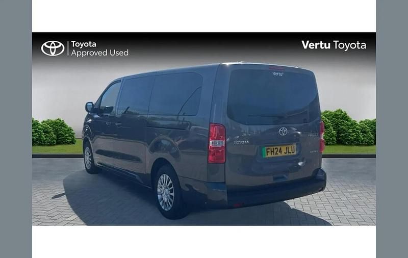 Used Toyota Proace Verso 100 kW (136 HP) 2024 Grey Estate