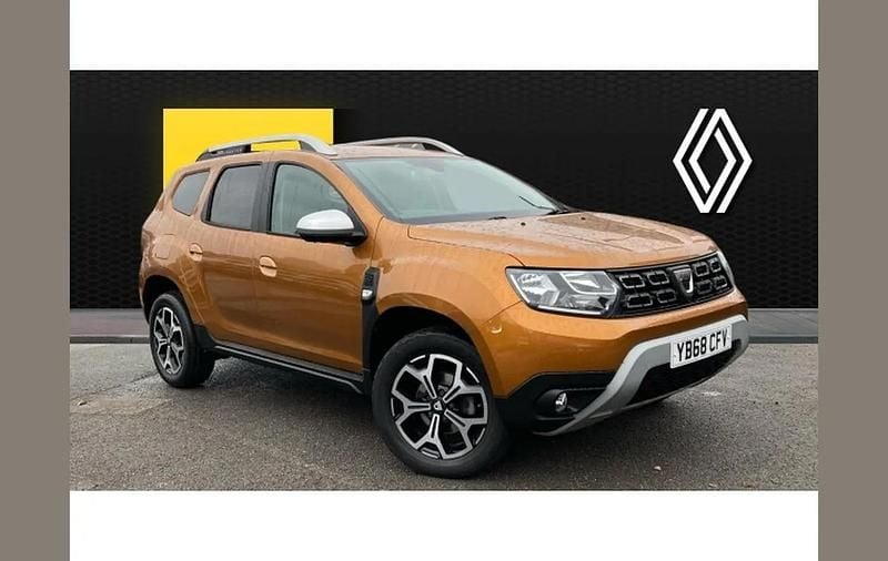 Used Dacia Duster Prestige 113 HP (83 kW) 2018 Orange SUV