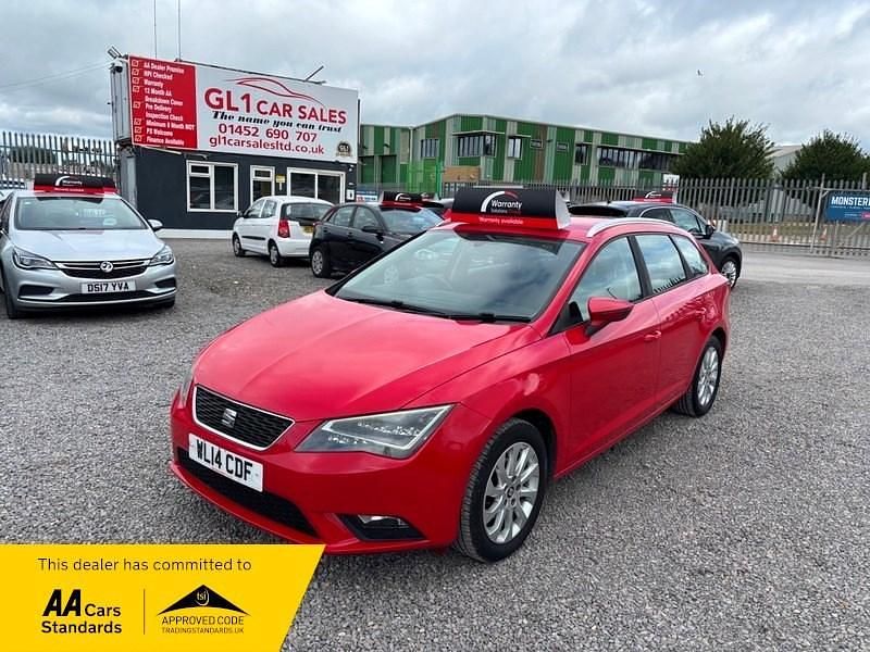 Red Used 2014 Seat Leon SE Technology Estate | £5,610 (Fair price) - Image 1/4