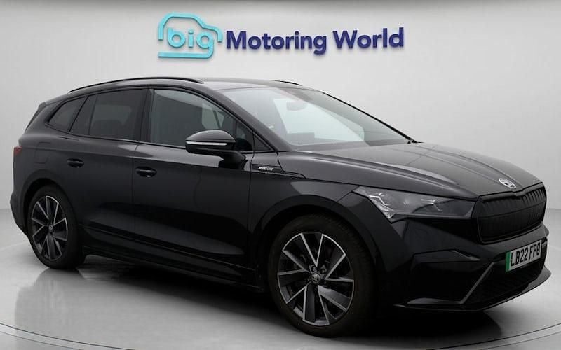 Used 2022 Skoda Enyaq iV SportLine SUV | £25,800 (Fair price) - Image 1/4