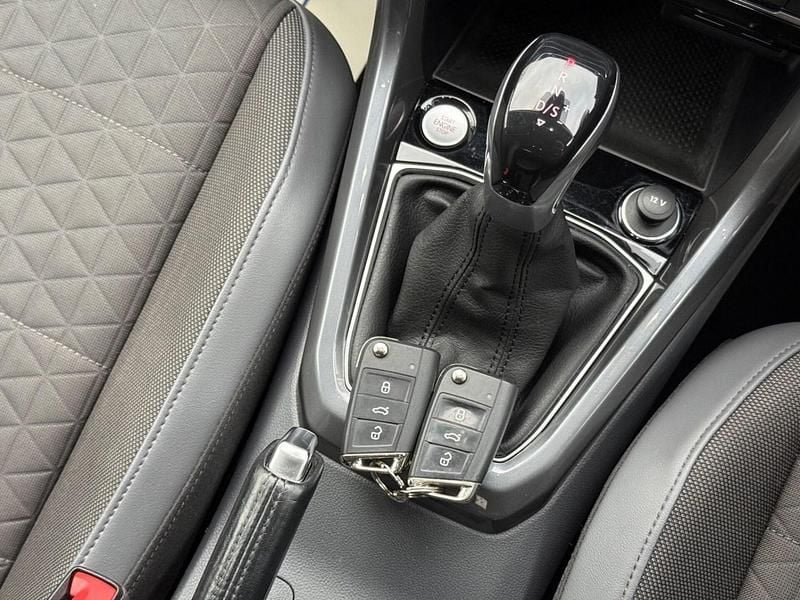 Used VW T-Cross SEL 115 HP (84 kW) 2019 Beige SUV