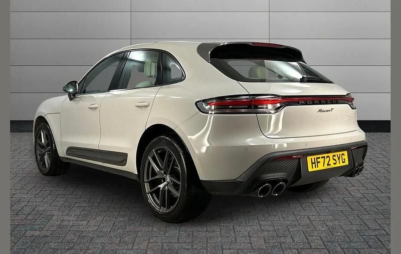 Used Porsche Macan 261 HP (191 kW) 2022 Grey SUV