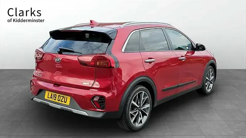 Used Kia Niro 141 HP (103 kW) 2019 Red SUV