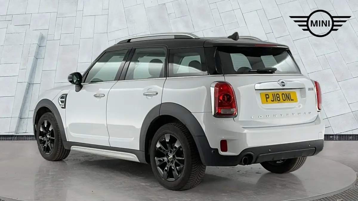 Used Mini Cooper Countryman 134 HP (98 kW) 2018 White SUV