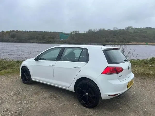 Used VW Golf VII S 115 HP (84 kW) 2017 White Hatchback