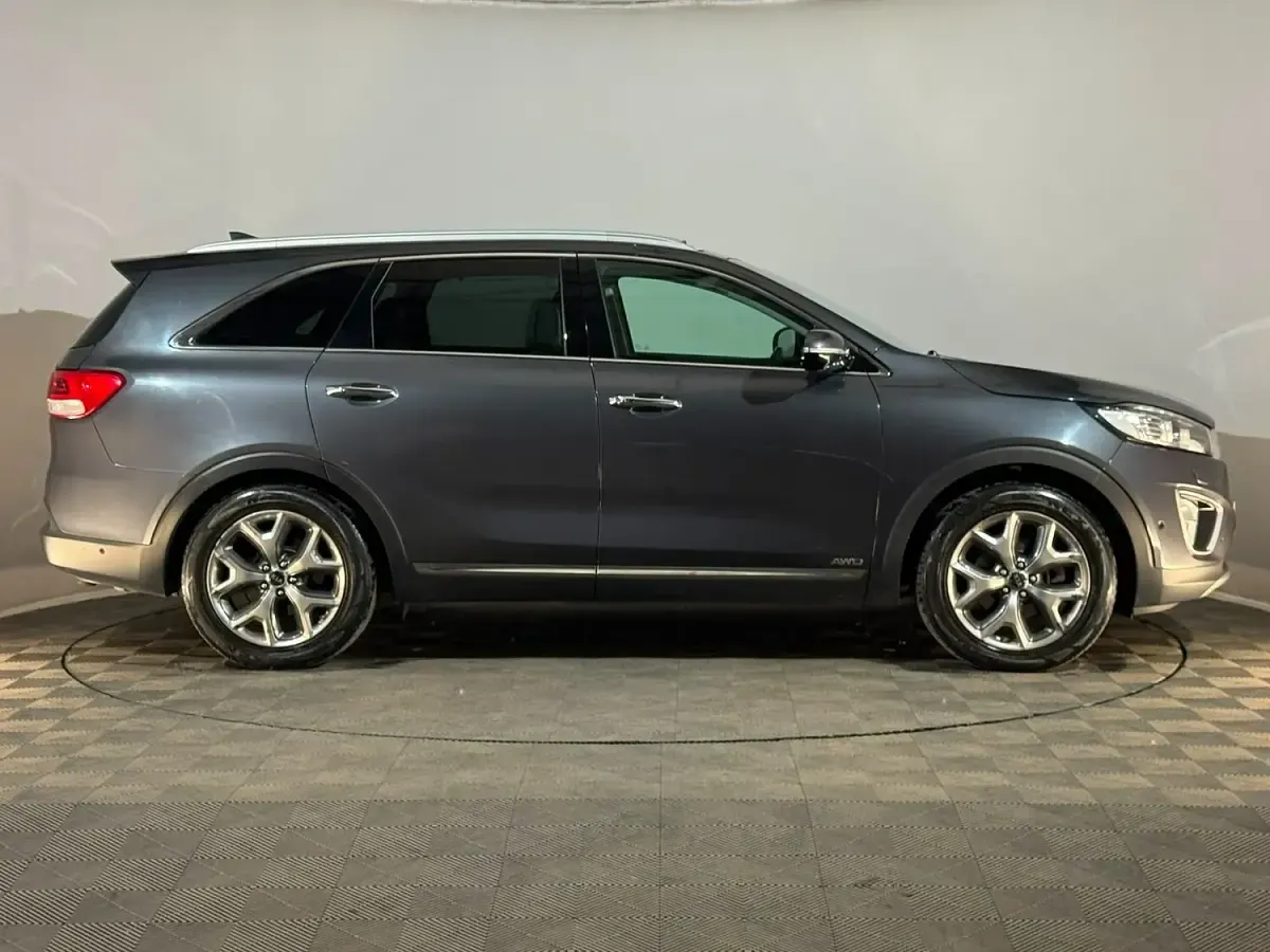 Used Kia Sorento 200 HP (147 kW) 2016 Grey SUV
