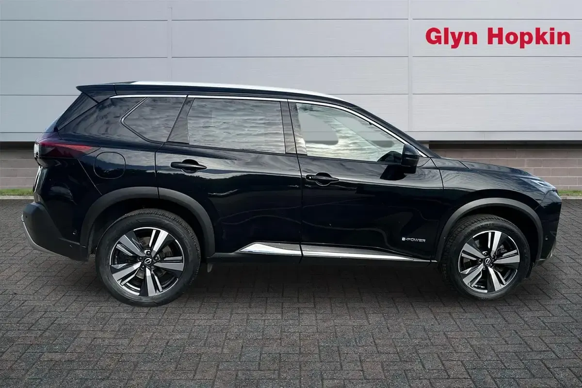 Used Nissan X-Trail Tekna 213 HP (156 kW) 2022 Black SUV