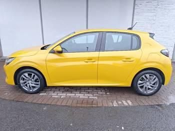 Used Peugeot 208 Active Premium 75 HP (55 kW) 2021 Yellow Hatchback