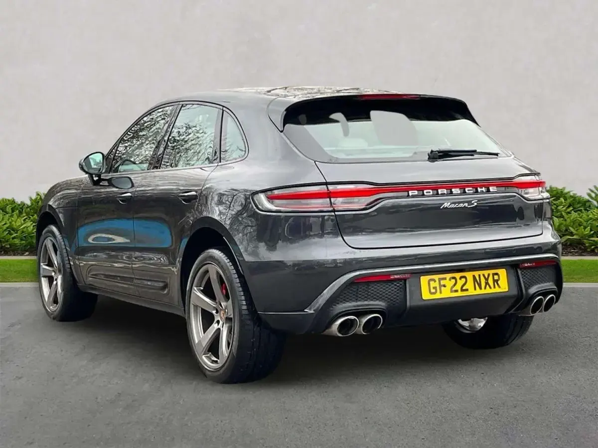 Używany Porsche Macan 380 KM (279 kW) 2022 Szary SUV