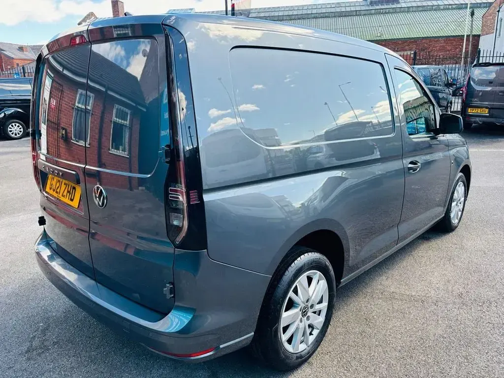 Used VW Caddy Pro 102 HP (75 kW) 2021 Grey MPV