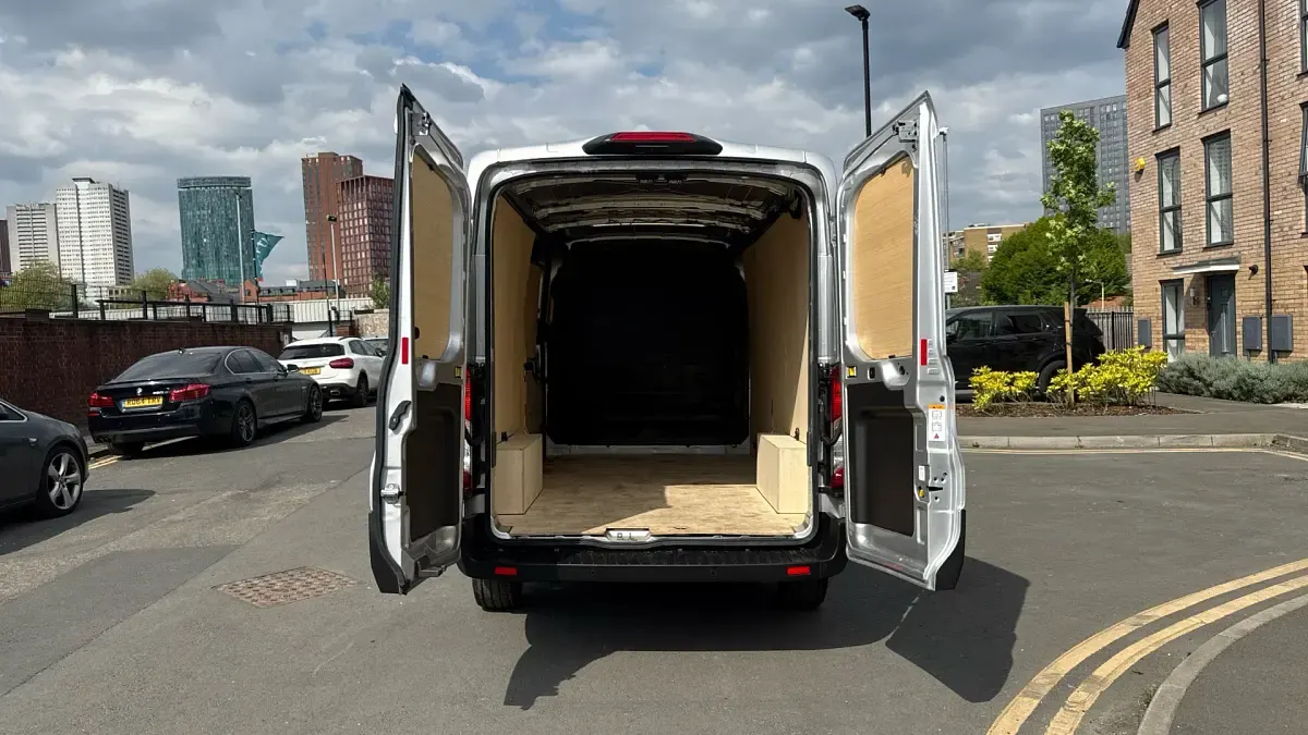 Usado Ford Transit Limited 165 HP (121 kW) 2025 Van