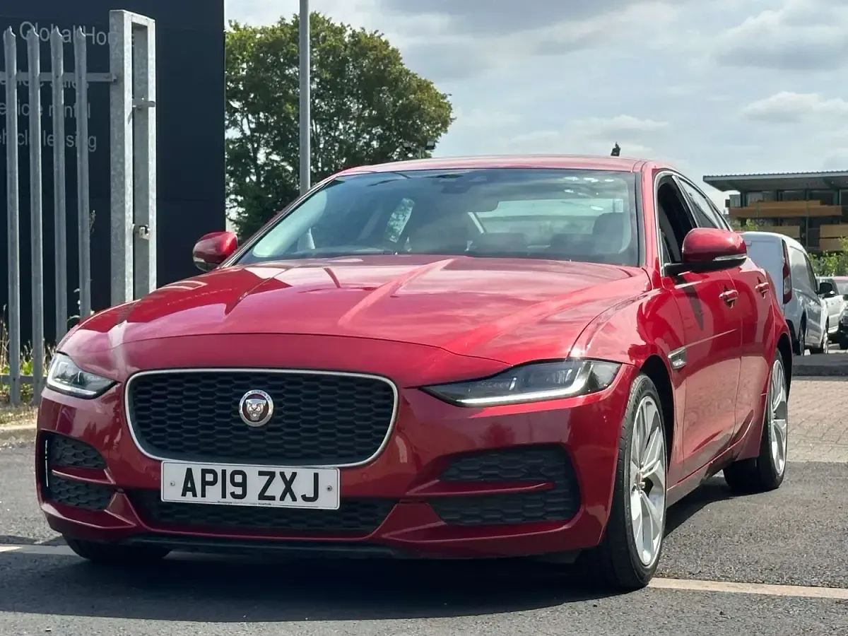 Used Jaguar XE S 180 HP (132 kW) 2019 Red Sedan