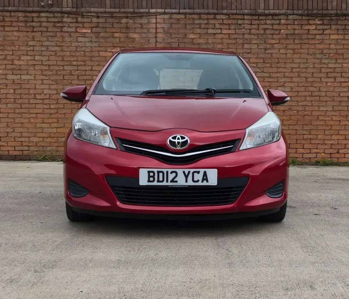 Used Toyota Yaris 2012 Red Hatchback