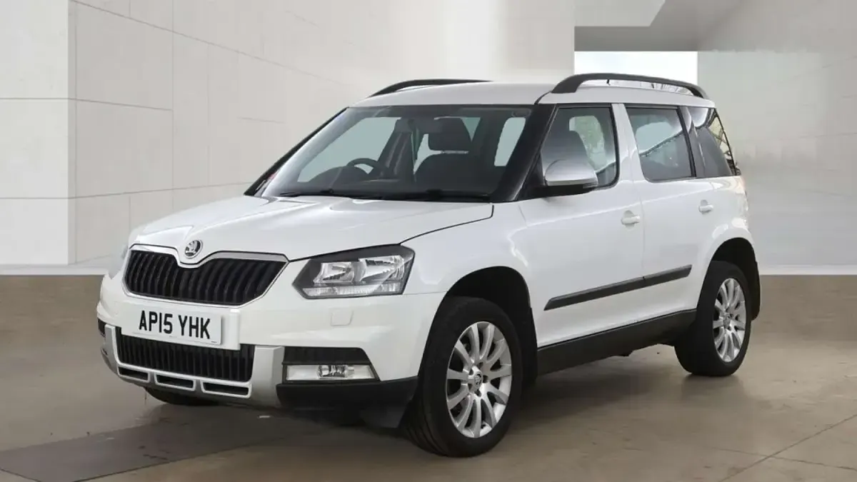Used Skoda Yeti Outdoor SE 105 HP (77 kW) 2015 White SUV
