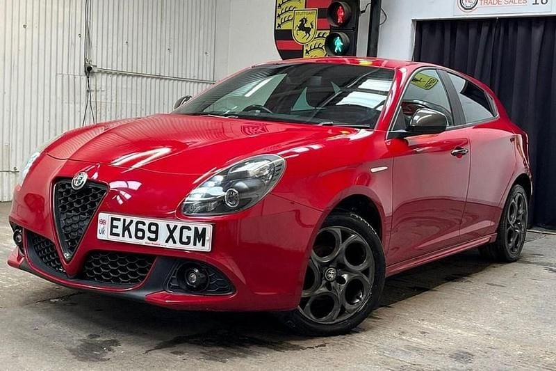 Red Used 2020 Alfa Romeo Giulietta Edizione Speciale Hatchback | £8,950 (Good price) - Image 1/1