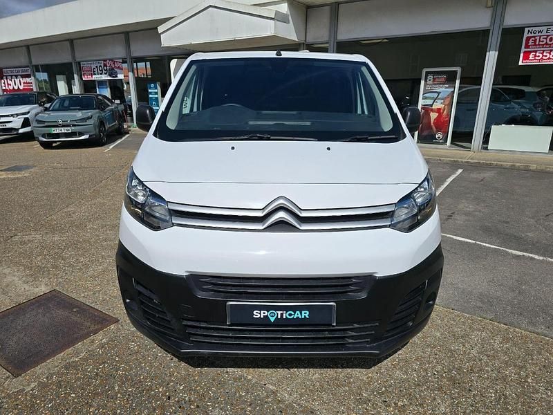 Usado Citroën Dispatch 101 HP (74 kW) 2023 Branco Monovolume
