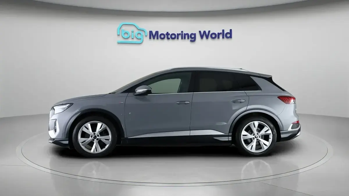 Used Audi Q4 e-tron S-Line 125 kW (170 HP) 2022 Grey SUV