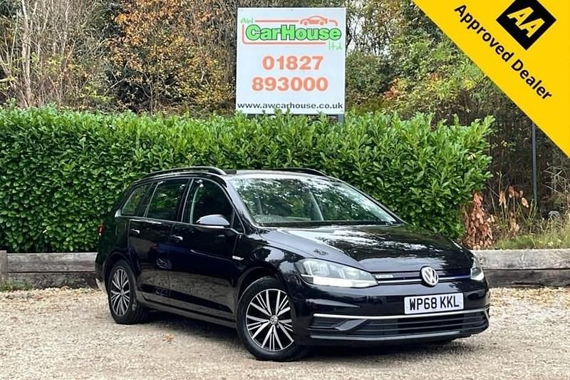 Black Used 2018 VW Golf VII SE Estate | £8,399 (Fair price) - Image 1/1