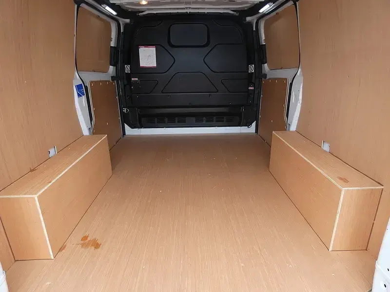 Used Ford Transit Custom 105 HP (77 kW) 2018 White Van