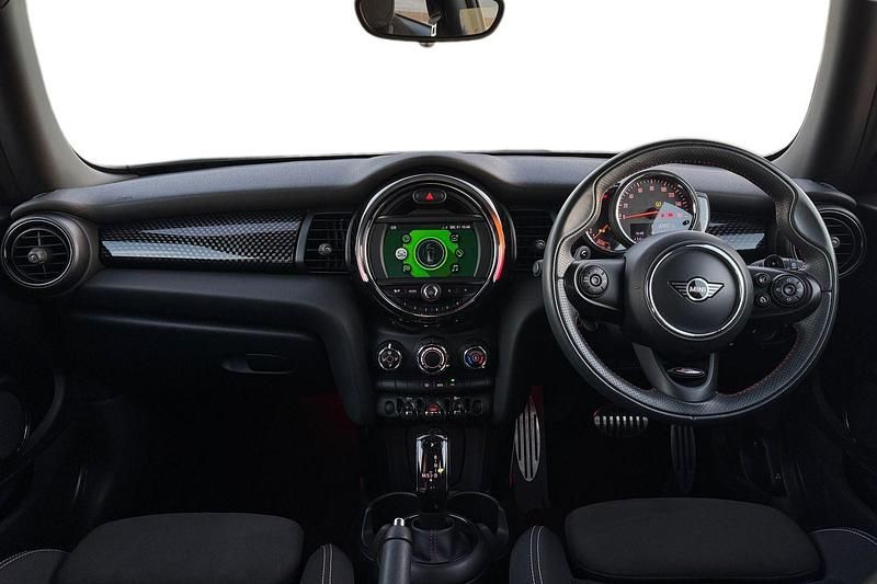 Used Mini Cooper S Sport 192 HP (141 kW) 2020 White Hatchback