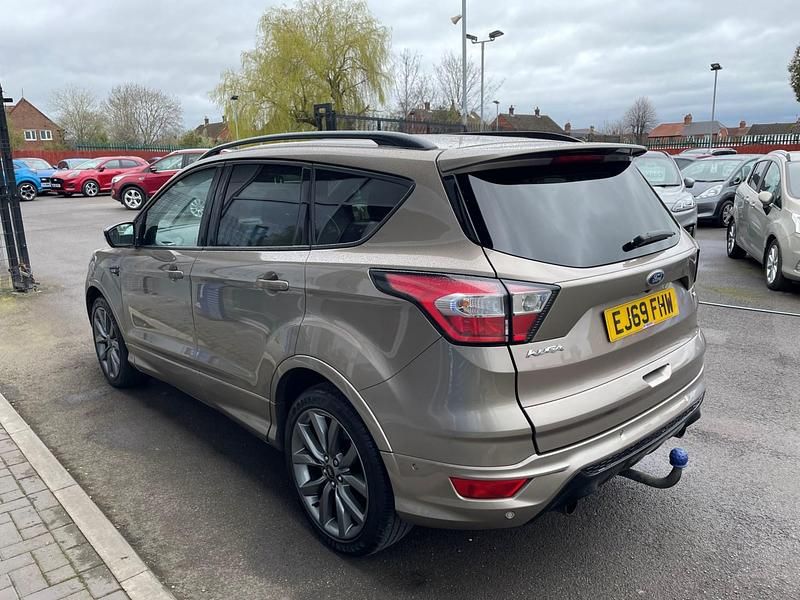 Used Ford Kuga ST-Line 180 HP (132 kW) 2019 Silver SUV