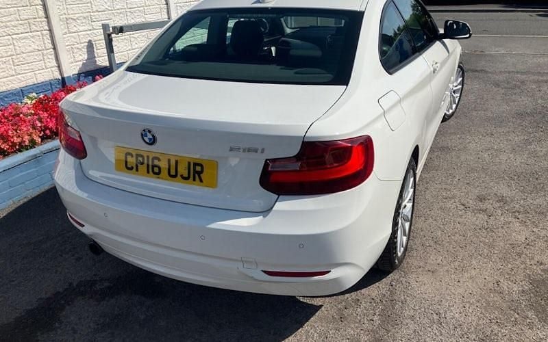 Used BMW 218 Comfort Edition 136 HP (100 kW) 2015 White Coupe