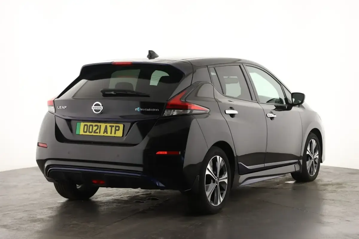 Usado Nissan Leaf N-Connecta 110 kW (150 HP) 2021 Preto Citadino