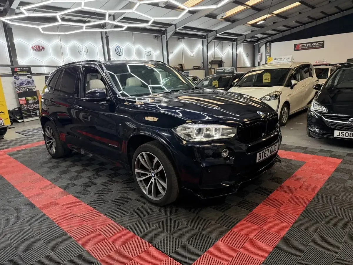 Begagnad BMW X5 M Sport 2017 Svart SUV