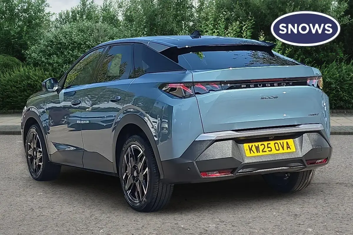 Used Peugeot 3008 GT 136 HP (100 kW) 2025 Ingaro blue SUV