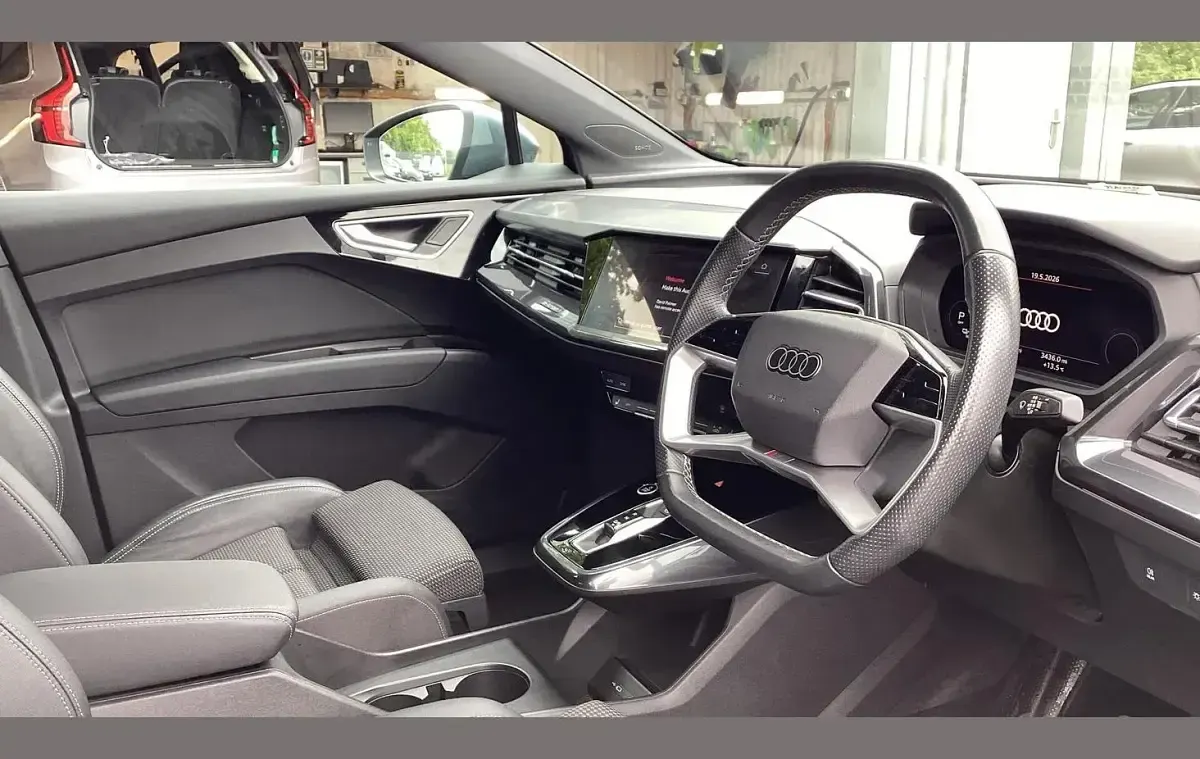 Used Audi Q4 e-tron S-Line 219 kW (299 HP) 2023 Blue SUV