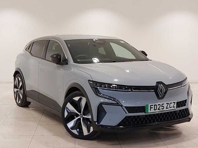 Used Renault Megane E-Tech Komfort 159 kW (217 HP) 2025 Grey Hatchback