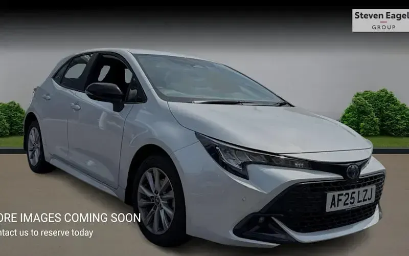 Used Toyota Corolla 140 HP (102 kW) 2025 Hatchback