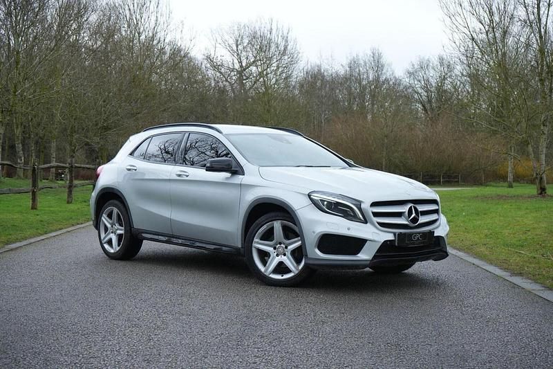 Silver Used 2015 Mercedes 220 AMG line Estate | £10,990 (Good price) - Image 1/4