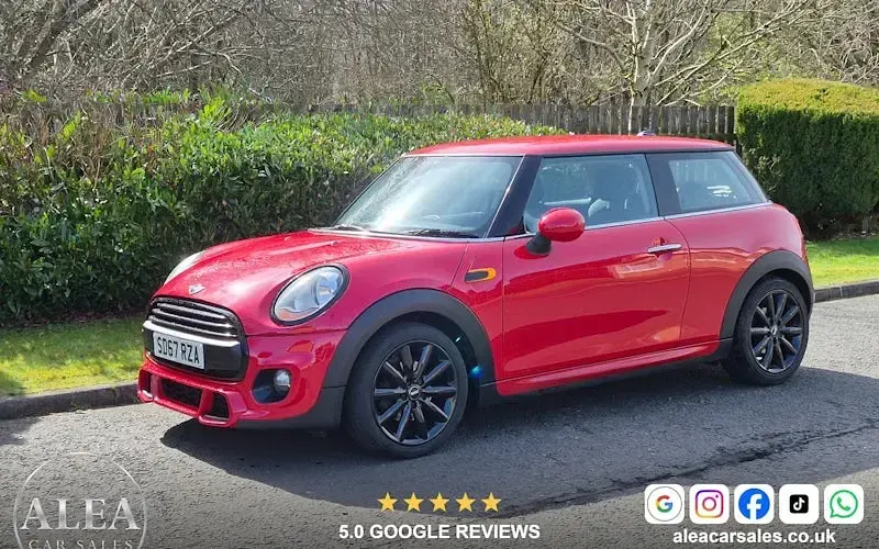 Used Mini ONE Hatch 102 HP (75 kW) 2017 Red Hatchback